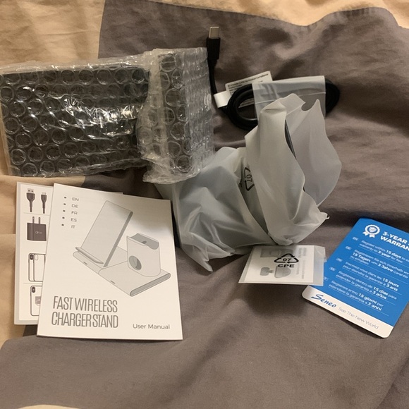 Seneo 3 in 1 Fast Wireless Charger Stand,Wave Stand MODEL: PA191B, BNIB - Picture 3 of 3